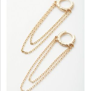 Evereve Charlie Chain Earrings